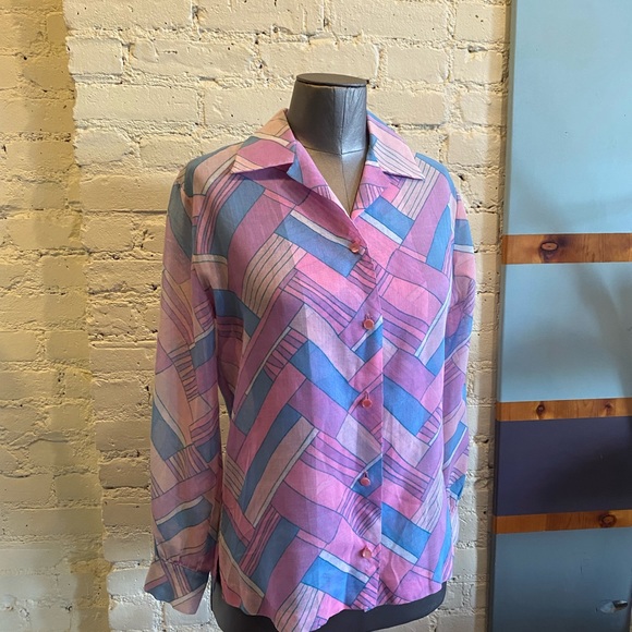 SOLD Vtg 60s MOD Spring Button Shirt Geo Print Feminine Styling True Vintage Blo - Picture 3 of 9